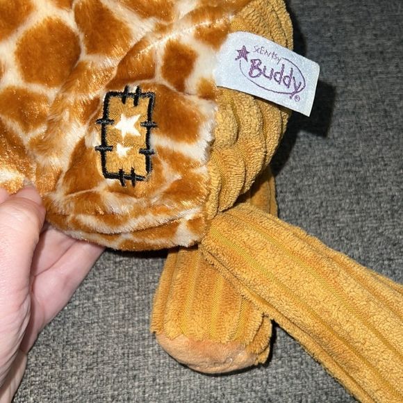 Scentsy Buddy Jamu the Giraffe Retired with Scent Pak Safari Stuffed Plush Lovey - Picture 5 of 6